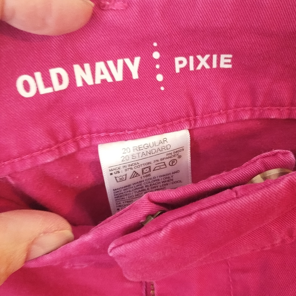 Old Navy Women's Pink Pixie Shorts - Picture 2 of 4